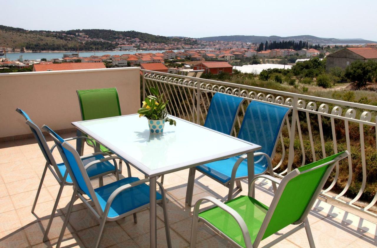 טרוגיר Apartman Dinka מראה חיצוני תמונה