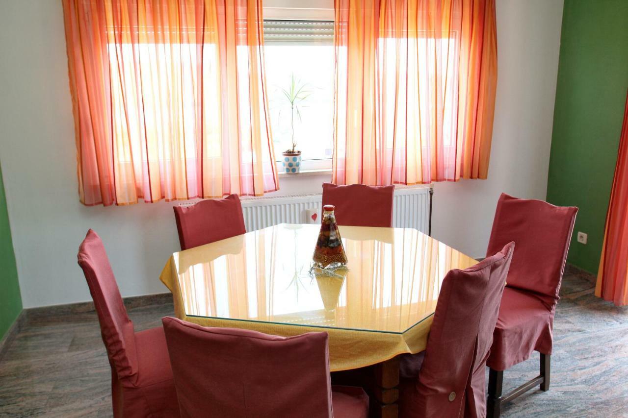 טרוגיר Apartman Dinka מראה חיצוני תמונה