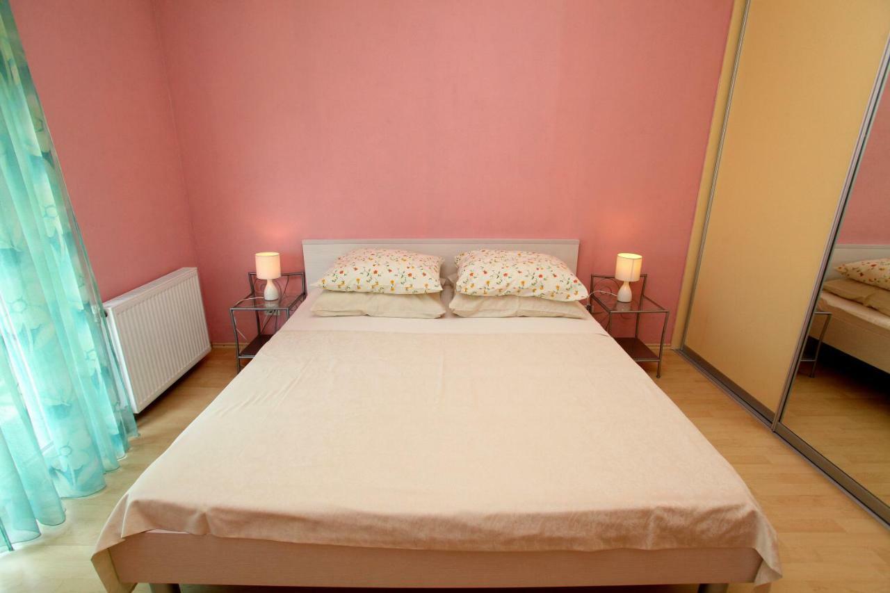 טרוגיר Apartman Dinka מראה חיצוני תמונה