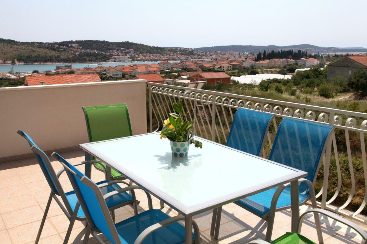 טרוגיר Apartman Dinka מראה חיצוני תמונה