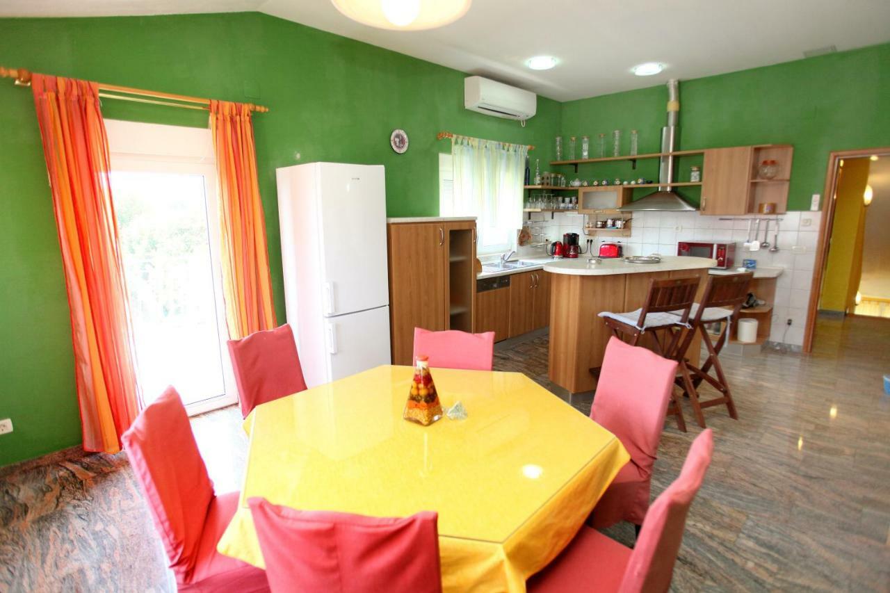 טרוגיר Apartman Dinka מראה חיצוני תמונה