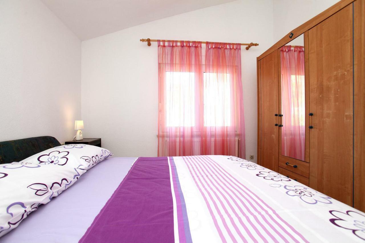 טרוגיר Apartman Dinka מראה חיצוני תמונה